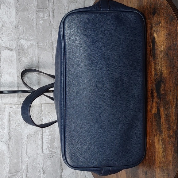 Michael Kors "Colgate" Reversible Leather/Suede Shoulder Bag - Picture 6 of 14